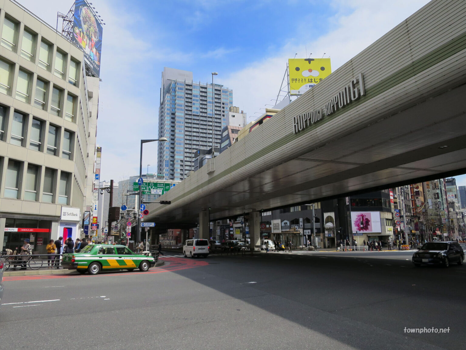 六本木駅の画像